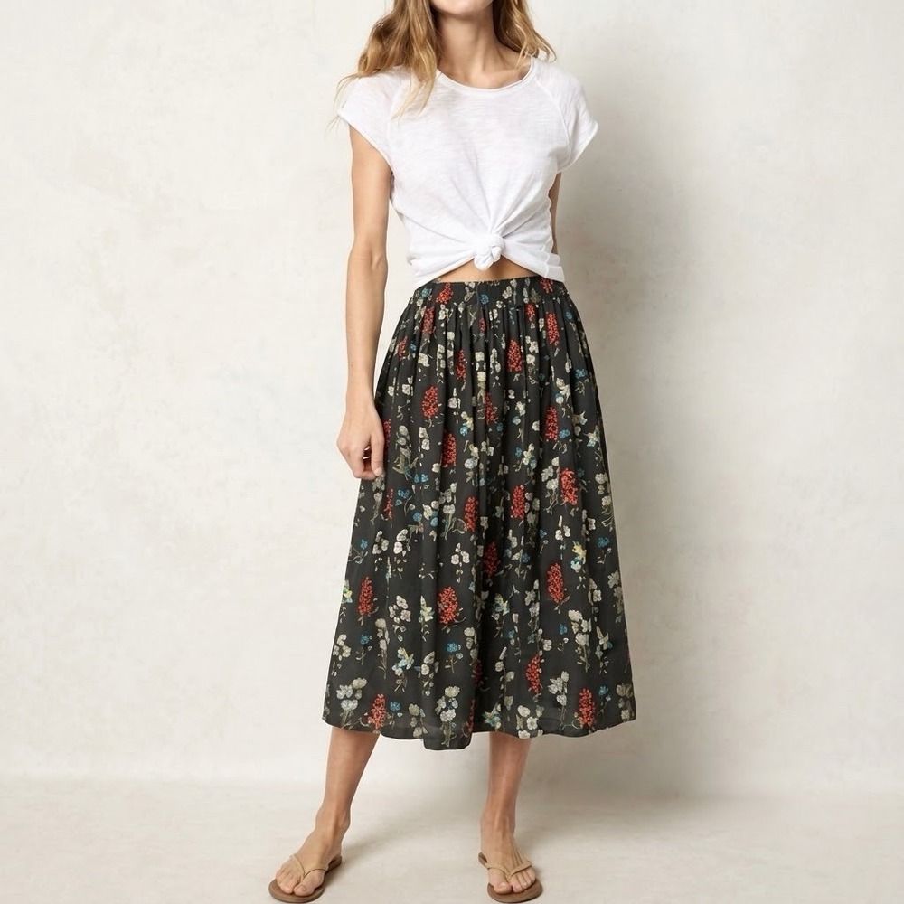 Natural Life Addie Midi Skirt Gray Floral Smocked Boho Hippie Autumn NWOT M